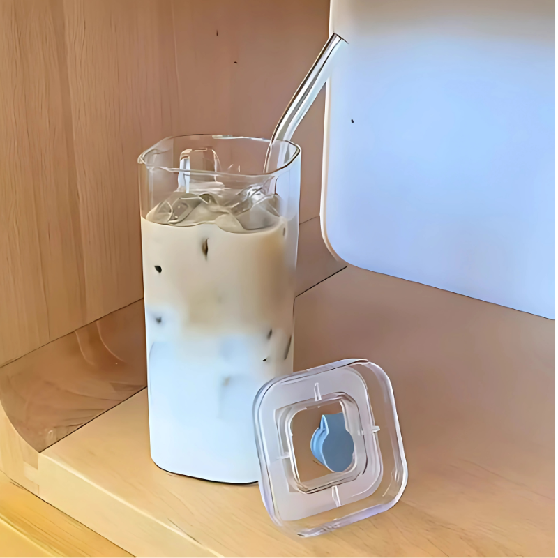Chic Square Coffee Glass with Lid